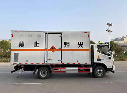 文登爆破器材运输车