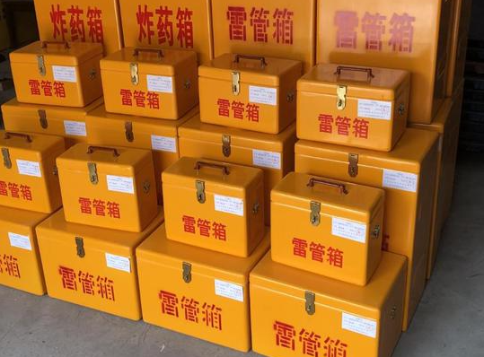文登玻璃钢雷管箱的使用寿命一般是多少？
